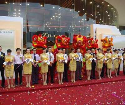 东坑剪彩礼仪供应与横幅在线制作，一站式摄像服务全程记录