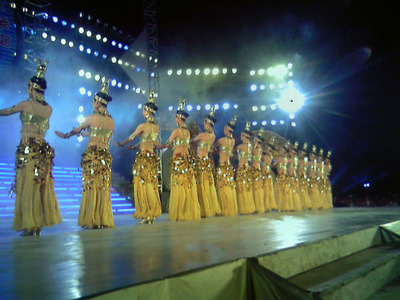 新年答谢晚会与元旦酒会策划全攻略——深圳德仕隆礼仪策划公司专业服务解析